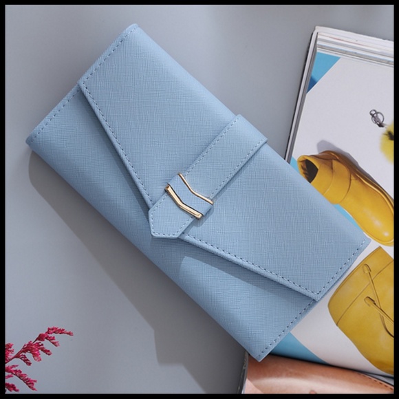 NEW MADELYN Multi Function Wallet - Picture 2 of 6